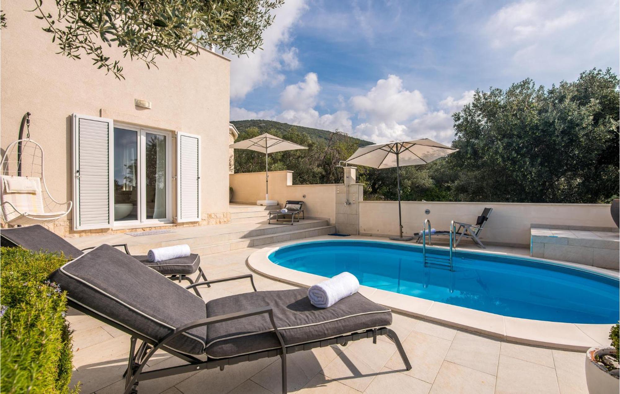 Beautiful Home In Martinscica With Wifi Esterno foto