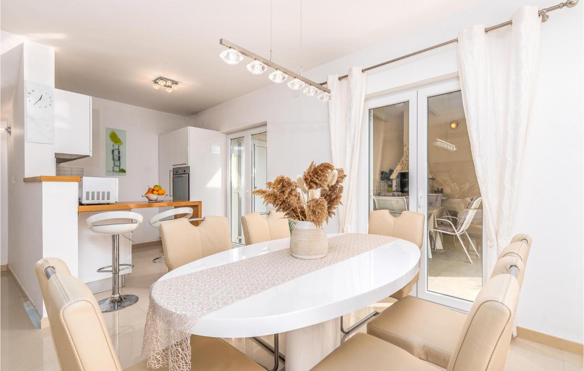 Beautiful Home In Martinscica With Wifi Esterno foto
